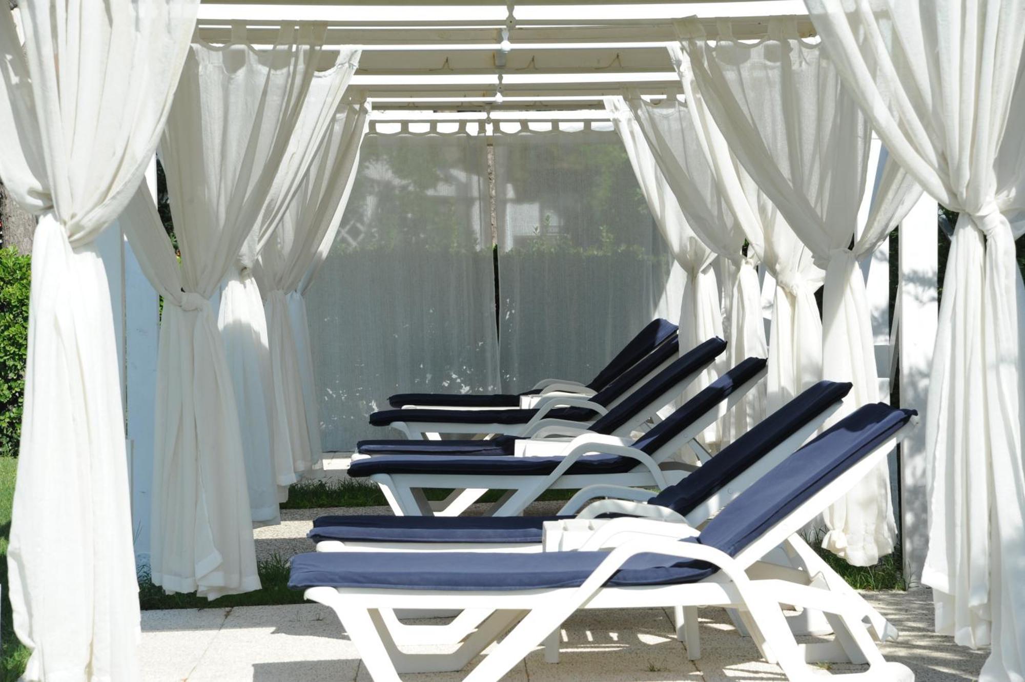 Hotel Beny Lido di Jesolo Exterior photo