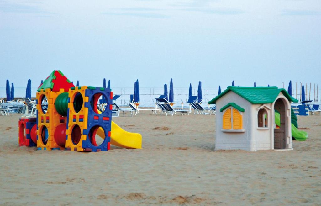 Hotel Beny Lido di Jesolo Exterior photo