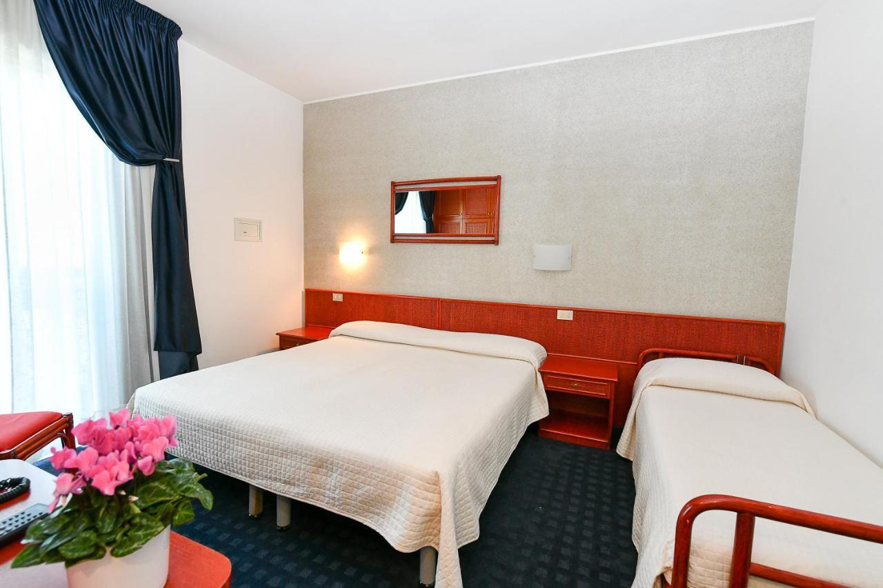 Hotel Beny Lido di Jesolo Exterior photo